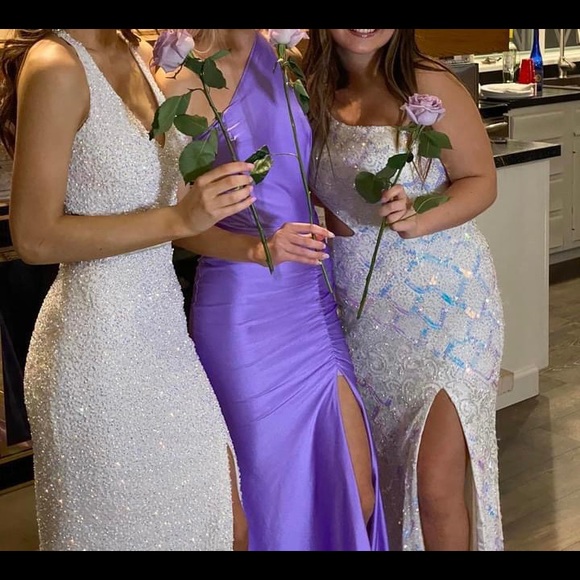 Prom dress - Picture 4 of 4